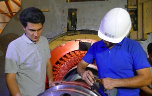 تعمیرات پیچیده‌ترین نیروگاه کلاس F کشور برای نخستین بار توسط متخصصان داخلی